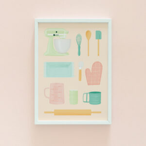 This baking print features the main utensils needed to bake. This illustrated food print is a great decor piece for your kitchen or bakery!